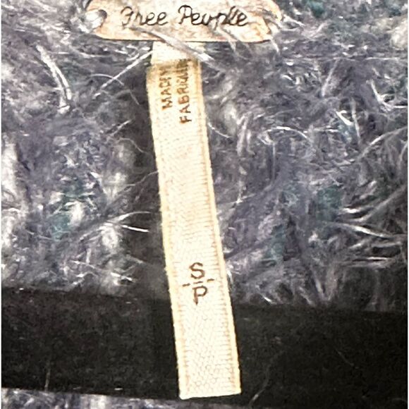 Free People Cardigan / Fuzzy Jacket Size Small ▪️ - Picture 8 of 11